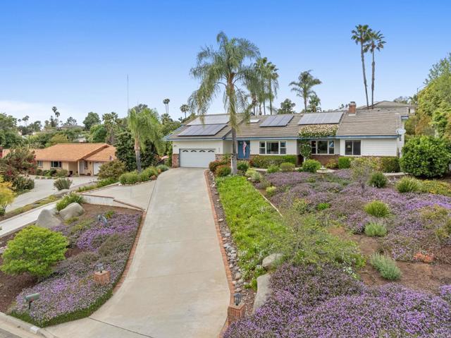 620 Lacrosse Place, Escondido CA: https://media.crmls.org/mediaz/86a1e93e-af98-427e-a49f-f7ce2a72e502.jpg