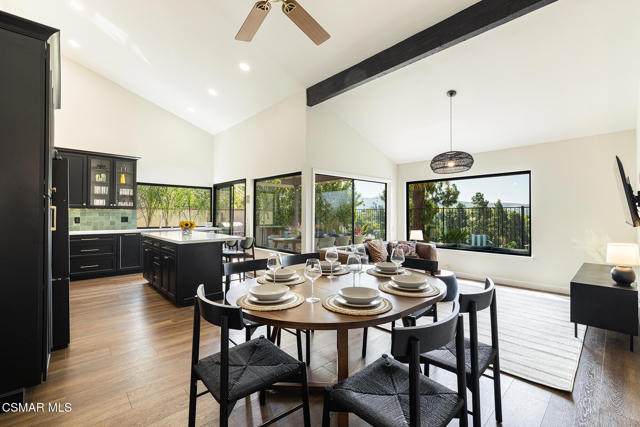 1932 Summer Cloud Drive, Thousand Oaks CA: https://media.crmls.org/mediaz/86a28061-697a-4968-808a-9db4d0910993.jpg