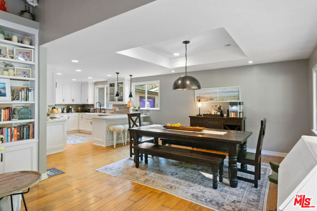 30603 El Sueno Drive, Malibu CA: https://media.crmls.org/mediaz/86a34dbe-7953-4a20-8e74-1c5760af2ddf.jpg