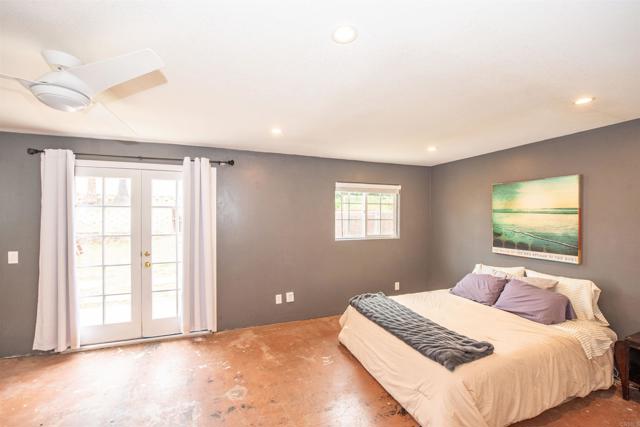 829 Warmlands Avenue, Vista CA: https://media.crmls.org/mediaz/86a487c7-d13f-4176-aed7-76dabb02e2b0.jpg
