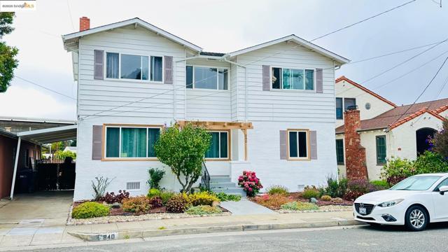 840 Key Route Blvd, Albany CA: https://media.crmls.org/mediaz/86a5e065-ce44-428d-87be-d2a49315d20b.jpg