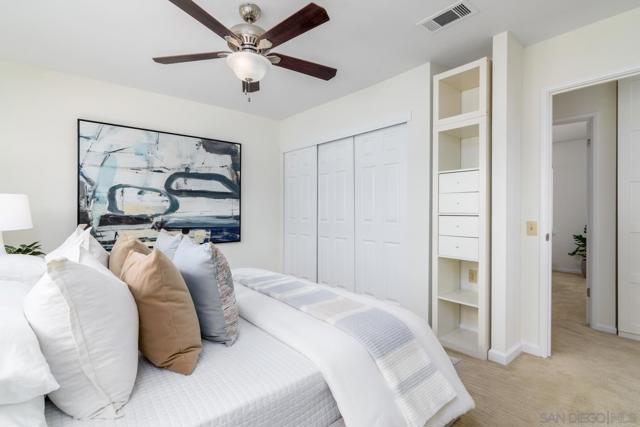 16498 Roca Dr, San Diego CA: https://media.crmls.org/mediaz/86a6ecea-61a0-4057-80c7-e98d70ab449a.jpg