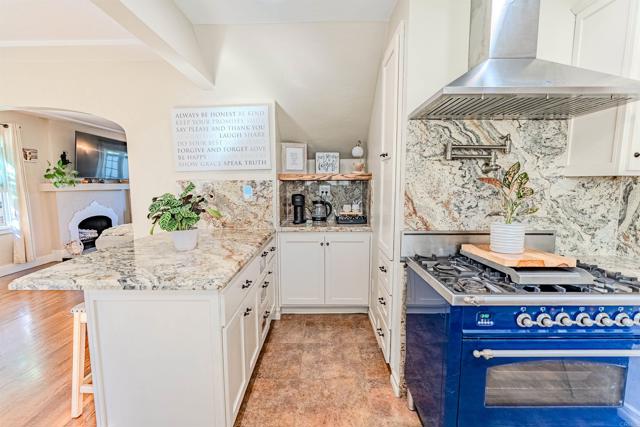 Detail Gallery Image 13 of 28 For 344 Pomona Ave, Coronado,  CA 92118 - 3 Beds | 2 Baths