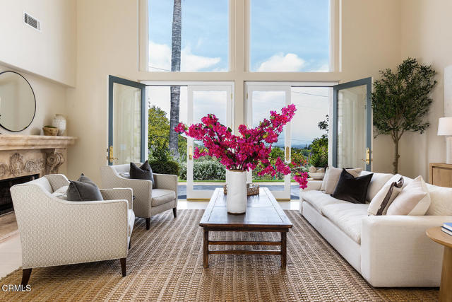 Detail Gallery Image 9 of 46 For 15450 Briarwood Dr, Sherman Oaks,  CA 91403 - 4 Beds | 4/1 Baths