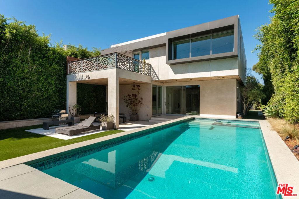 730 San Vicente Boulevard — image 1
