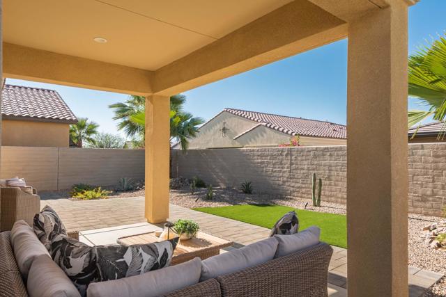 37 Chianti, Rancho Mirage CA: https://media.crmls.org/mediaz/86a98fbb-86b5-4171-893a-ce5198f6ec38.jpg