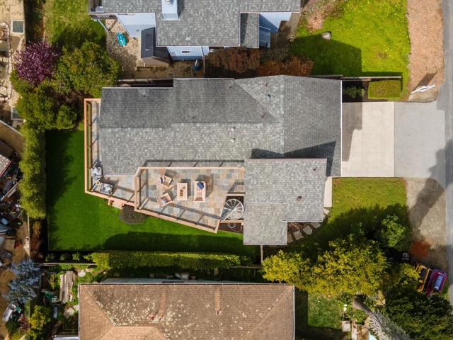 127 Madrona Avenue, El Granada CA: https://media.crmls.org/mediaz/86aa2333-db59-47fe-94ce-c761d41d1e39.jpg