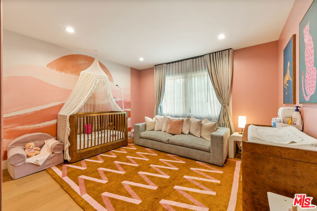 MLS #26669419 image #20