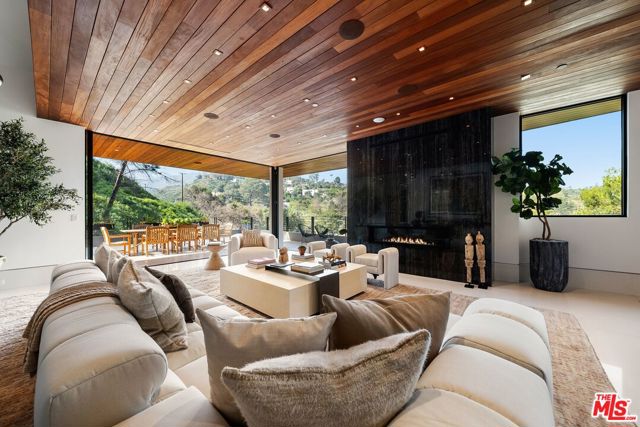17335 Tramonto Drive photo 3