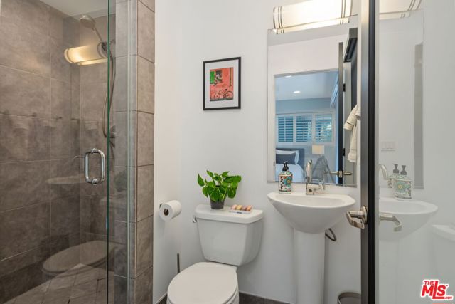 2 Bed Home for Sale in Los Angeles, California