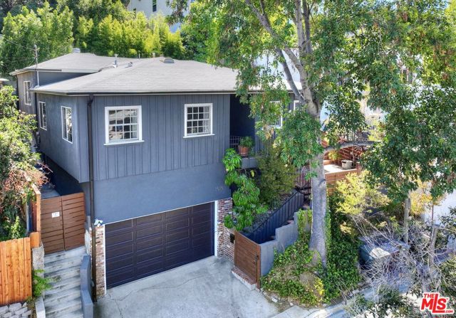 1515 WELLESLEY Drive photo 1