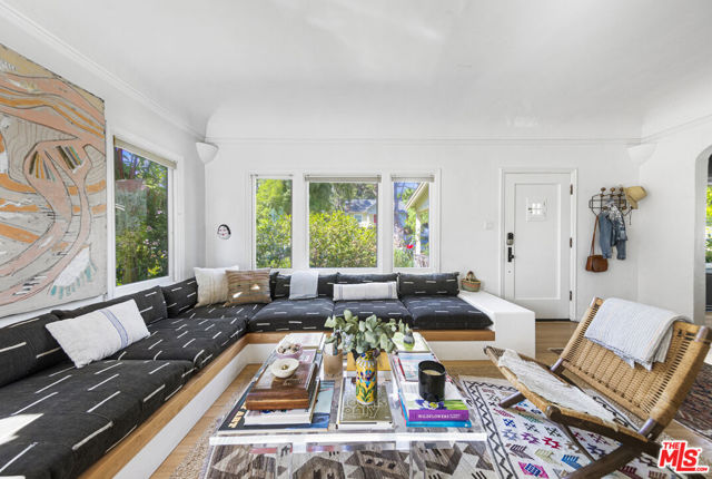 86ac30c1 5c5d 4e9a 8fed 323e1cdcb1a6