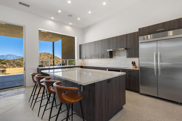 7852 Pinon Drive, Yucca Valley CA: https://media.crmls.org/mediaz/86ac5167-376e-490c-97f5-2c06bf9fe7a3.jpg