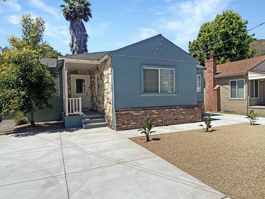 4033 Edwards Ave