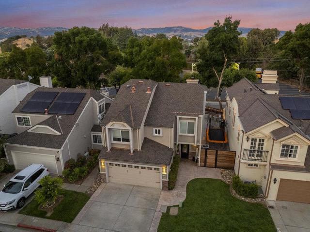 965 Oak Park Drive, Morgan Hill CA: https://media.crmls.org/mediaz/86adb66b-ff24-4a15-87fd-21892b4a3a07.jpg