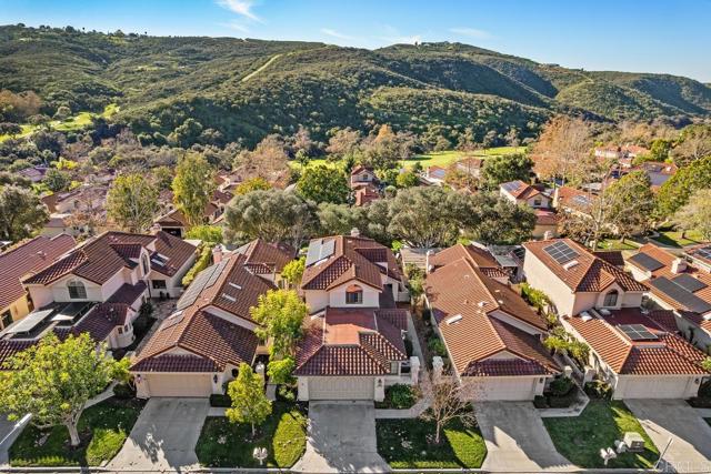 Detail Gallery Image 38 of 49 For 2533 Holly Valley Dr, Vista,  CA 92084 - 3 Beds | 2 Baths