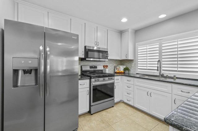 1281 Saint Helena Avenue, Chula Vista CA: https://media.crmls.org/mediaz/86aea7f6-d308-4e2c-851b-cfd8ed08d726.jpg