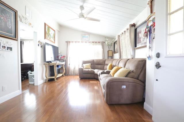 187 Chateau La Salle Drive, San Jose CA: https://media.crmls.org/mediaz/86aed42a-ee1f-4202-8e36-3b543589d55d.jpg