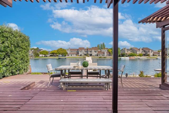 707 Santa Cruz Lane, Foster City CA: https://media.crmls.org/mediaz/86af469d-3ed0-4472-9610-77b4a35b0e88.jpg