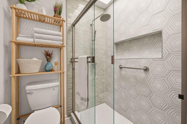 MLS #219135349PS image #30