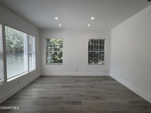 4934 Enfield Avenue, Encino CA: https://media.crmls.org/mediaz/86b048db-93f2-4fff-a69b-a9dd9f88b237.jpg