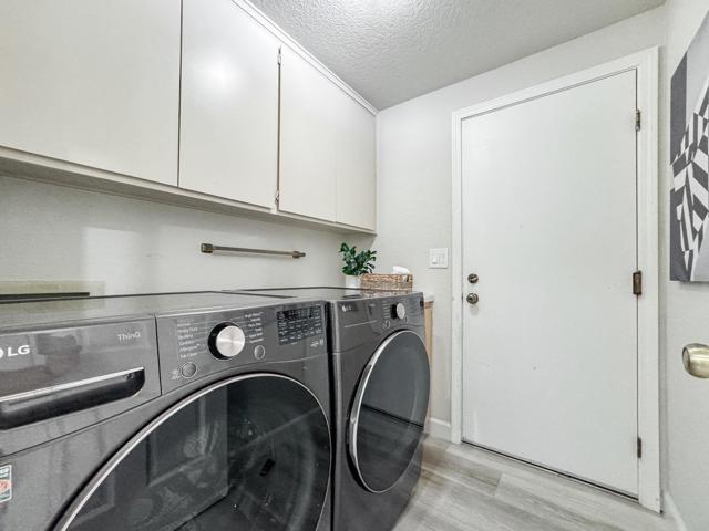 122 Purcell Drive, Alameda CA: https://media.crmls.org/mediaz/86b136eb-2f6d-4d5f-b75f-87acedbc9593.jpg