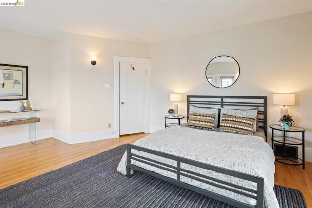 Image 34 of 58 For 685 Calmar Ave