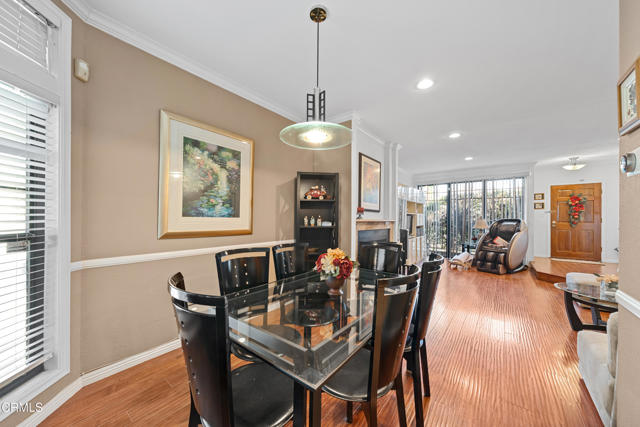 832 Magnolia Avenue, Pasadena CA: https://media.crmls.org/mediaz/86b2cce0-c688-4a44-a48b-306545014172.jpg
