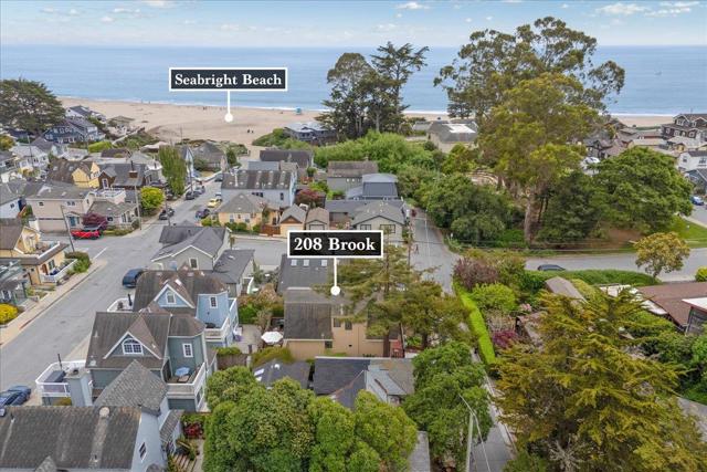 208 Brook Avenue, Santa Cruz CA: https://media.crmls.org/mediaz/86b56588-2cdf-4343-87cb-ce29b59c60d9.jpg