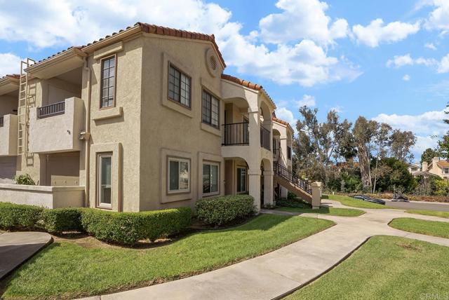 Detail Gallery Image 4 of 31 For 10774 Dabney Drive Dr #20,  San Diego,  CA 92126 - 1 Beds | 1 Baths