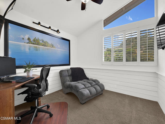 2026 Bridgegate Court, Westlake Village CA: https://media.crmls.org/mediaz/86b6c497-a872-4017-b756-3fba0d7cc0ca.jpg