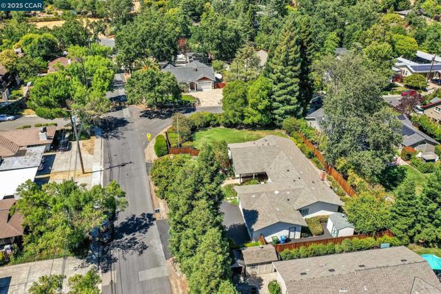 2032 Vanderslice Ave, Walnut Creek CA: https://media.crmls.org/mediaz/86b6c863-2af2-45b0-8f2b-b9dfdeb5e809.jpg