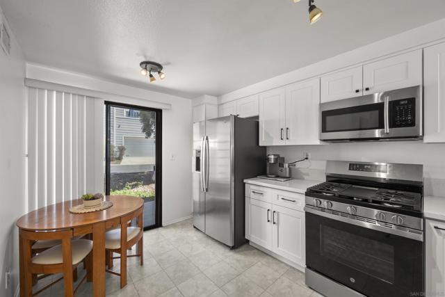 11061 Scripps Ranch, San Diego CA: https://media.crmls.org/mediaz/86b6f2ab-d8a1-4ce2-bacc-d4453d34dacc.jpg