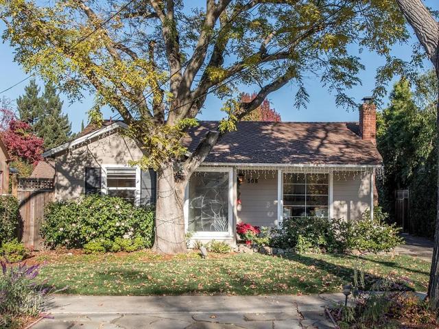 308 Princeton Road, Menlo Park CA: https://media.crmls.org/mediaz/86b730bf-26e6-4bd9-a90a-f5cdc94e5e96.jpg