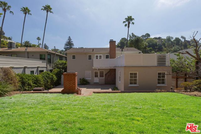 2547 Canyon Drive, Los Angeles CA: https://media.crmls.org/mediaz/86b75503-0cfd-4e12-bdb9-7d4fcb5ba2ef.jpg