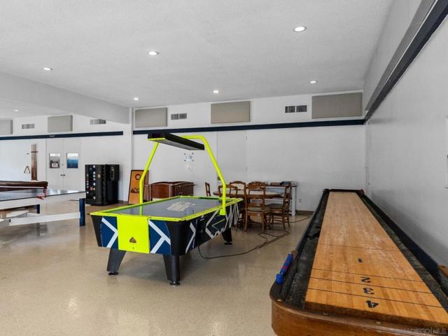 5230 Mount Alifan Dr, San Diego CA: https://media.crmls.org/mediaz/86b82363-d774-4d80-be8b-dcf83855efcb.jpg
