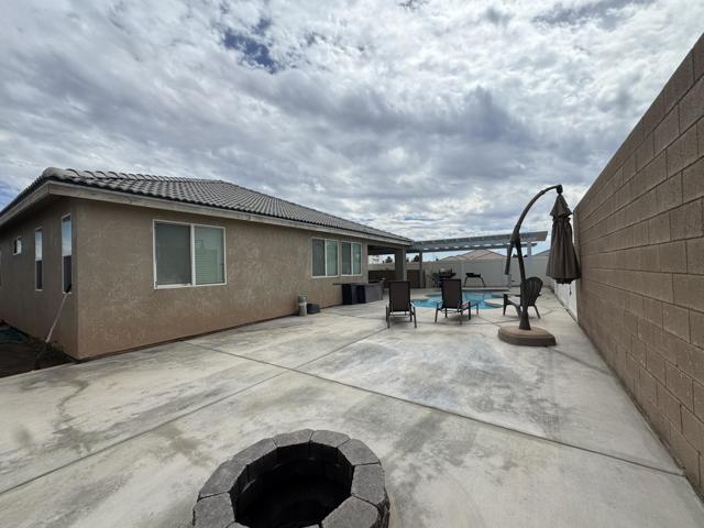 401 Sage Brush Street, Blythe CA: https://media.crmls.org/mediaz/86b8def7-2d8b-48aa-9352-4f571cf94ad4.jpg