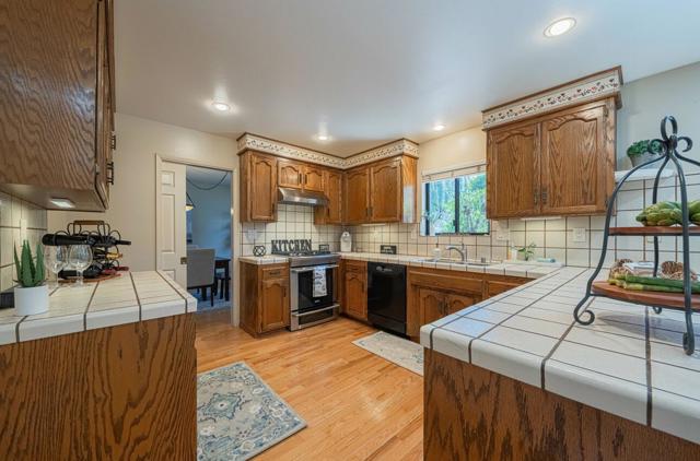 785 Ambrose Drive, Salinas CA: https://media.crmls.org/mediaz/86b95853-3a49-4b53-b53c-ab0bde8adf73.jpg