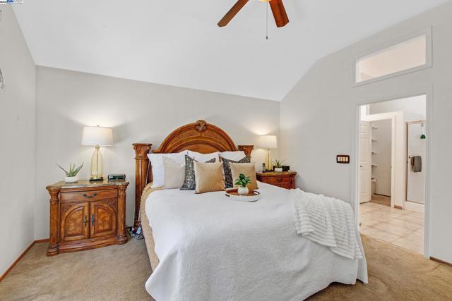 Image 19 of 36 For 7561 Helmsdale Ct