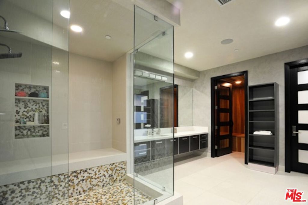MLS #26986425 image #20