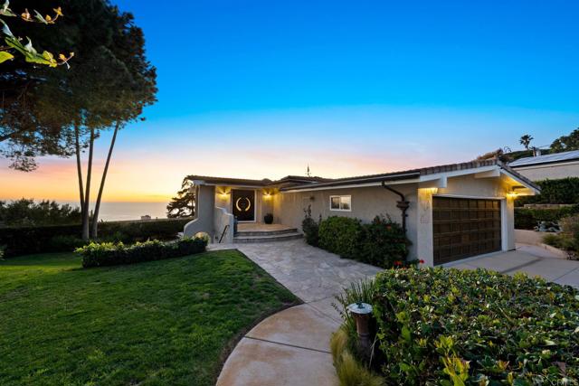 6130 Terryhill Drive, La Jolla CA: https://media.crmls.org/mediaz/86bcdf71-24e5-4607-80cf-7e0c6714d64c.jpg