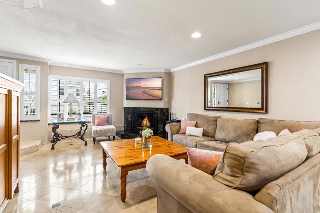 Image 5 of 27 For 4092 Riviera Drive 3