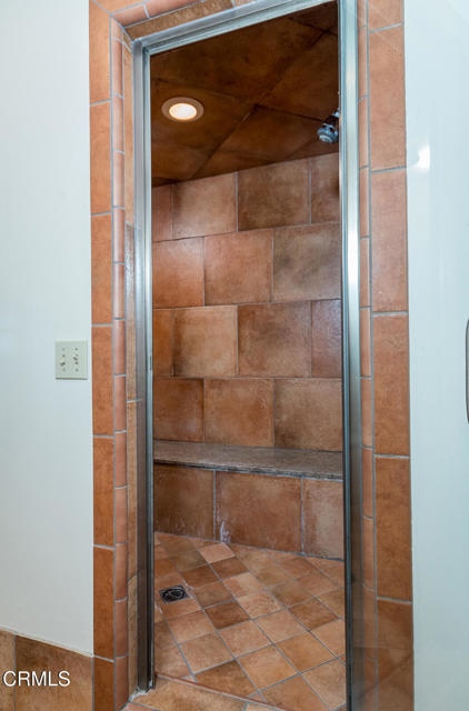 Detail Gallery Image 30 of 75 For 5290 La Canada Bld, La Canada Flintridge,  CA 91011 - 5 Beds | 5 Baths