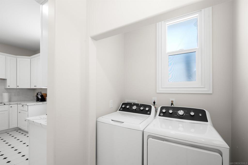 2251 Brant Street - photo 10