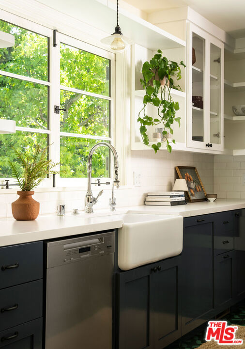 2248 Kenilworth Avenue, Los Angeles CA: https://media.crmls.org/mediaz/86c1bdb3-67a8-4f23-aea6-526d59c0e72e.jpg