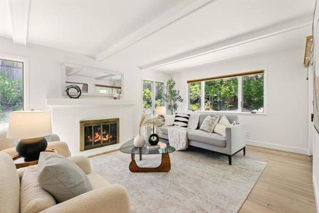 2816 Benson Way, Belmont CA: https://media.crmls.org/mediaz/86c1c80c-9adb-46b0-a371-89cfa17dc7a6.jpg