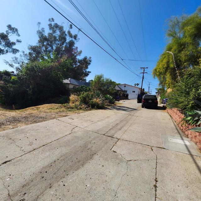 0 42nd Street, San Diego CA: https://media.crmls.org/mediaz/86c23a8d-8b65-4030-9125-5ea56a040e88.jpg