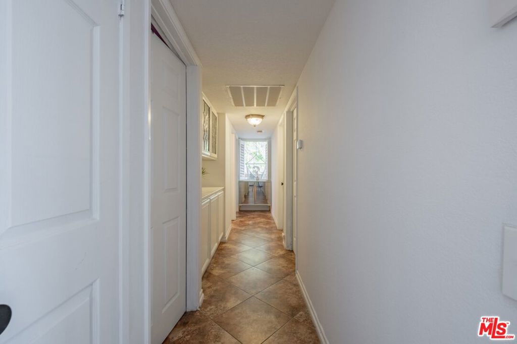 MLS #25541431 img 4