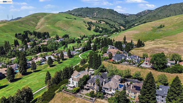 4275 QUAIL RUN PL, Danville CA: https://media.crmls.org/mediaz/86c2ed62-b9f4-43b3-8a39-461616515a82.jpg