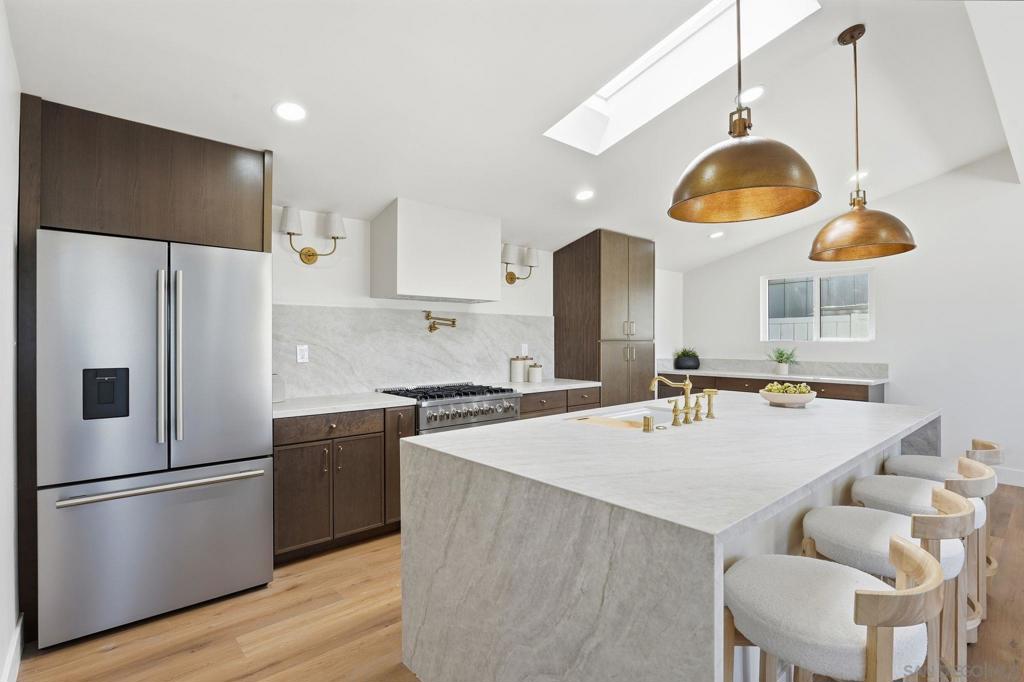 MLS #250043524SD image #8